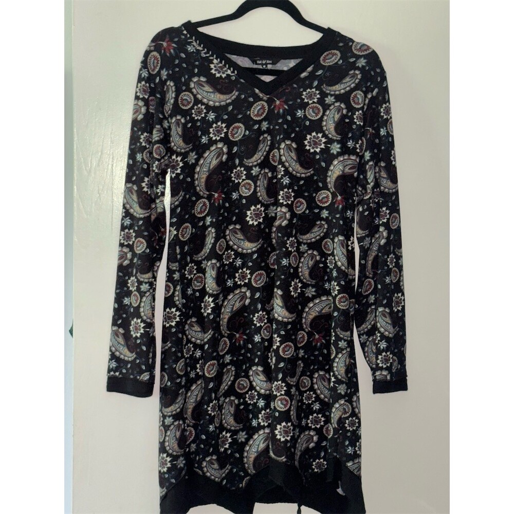 Yak & Yeti Dress Womens M Black Paisley Floral V-Neck Long Sleeve Shift